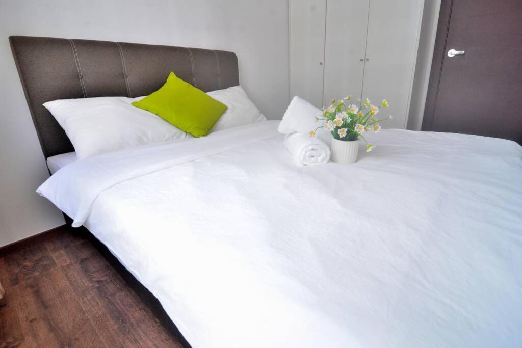 Vivacity Jazz Suite New Luxury Vivacity Cozy Home Lv8 Kuching Exterior photo