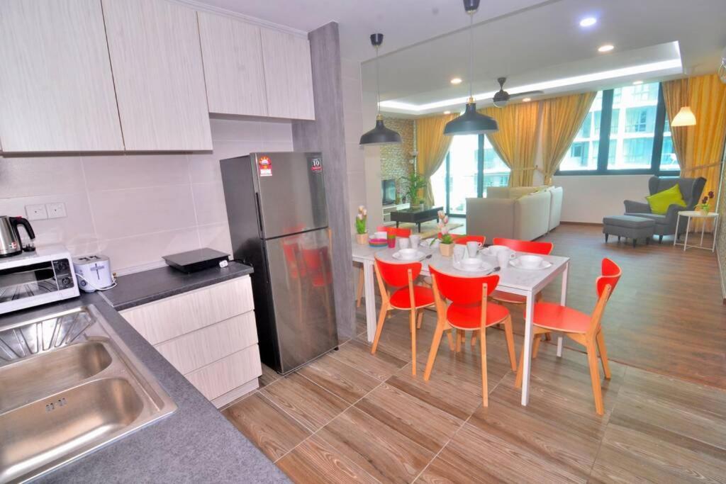 Vivacity Jazz Suite New Luxury Vivacity Cozy Home Lv8 Kuching Exterior photo